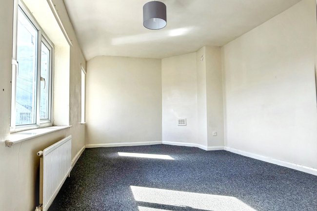 19 Derwent Gardens, Goldthorpe, South Yorkshire, S63 9PA 9