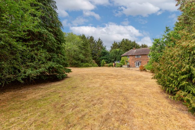 Ladds House, Old Otford Road, Sevenoaks, Kent, TN14 5EZ 6
