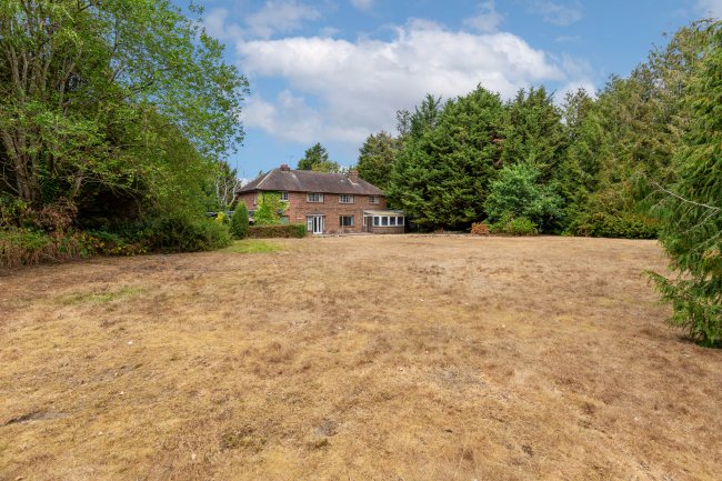 Ladds House, Old Otford Road, Sevenoaks, Kent, TN14 5EZ 6