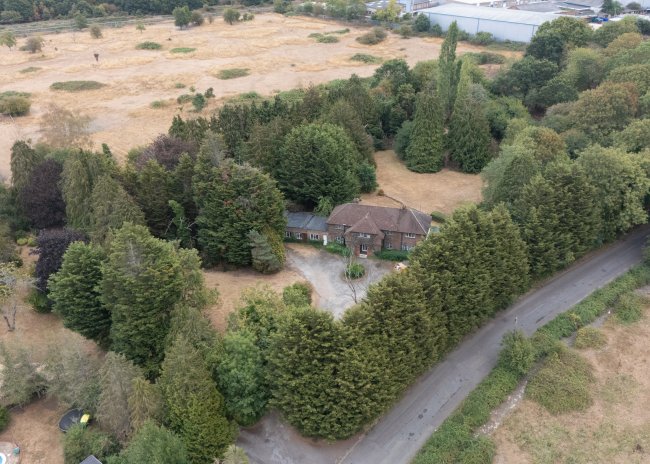 Ladds House, Old Otford Road, Sevenoaks, Kent, TN14 5EZ 6