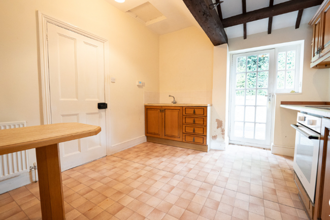 63 Swithland Lane, Leicester LE7 7SG 7