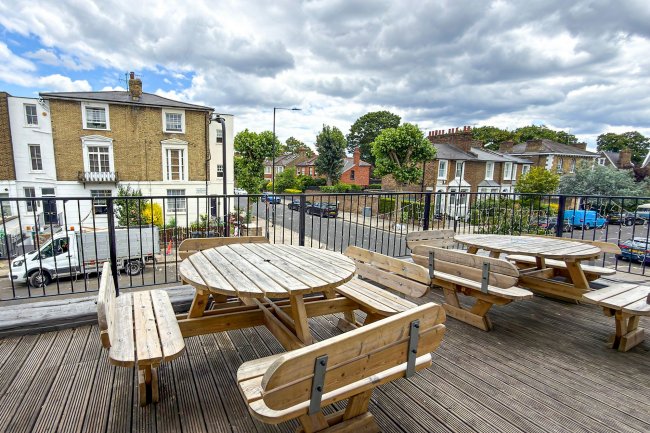 The Talbot, 109 Mortimer Road, London N1 4JY 3