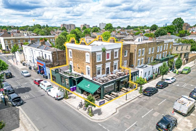 The Talbot, 109 Mortimer Road, London N1 4JY 3