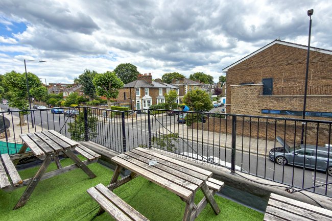 The Talbot, 109 Mortimer Road, London N1 4JY 3