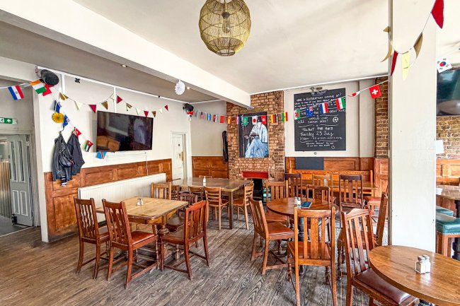 The Talbot, 109 Mortimer Road, London N1 4JY 3