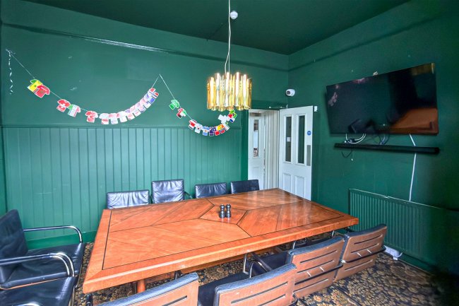 The Talbot, 109 Mortimer Road, London N1 4JY 3