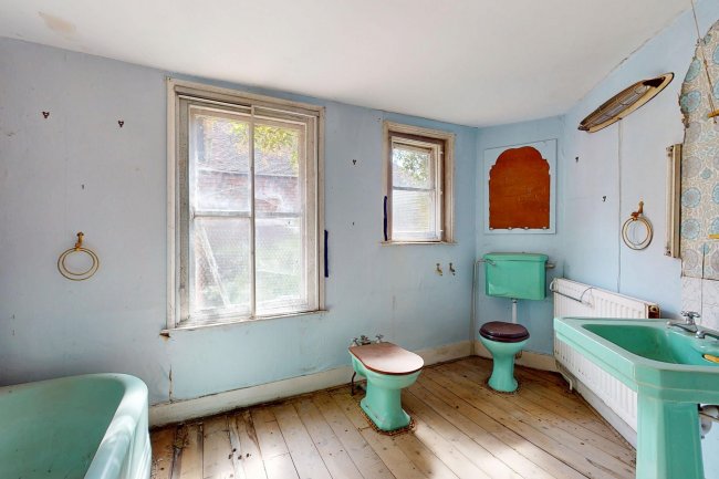 Wedgewood House, Angel Street, Petworth, GU28 0BG 2