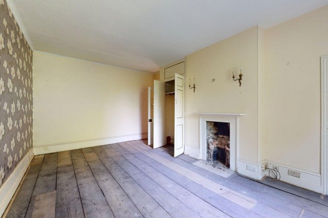 Wedgewood House, Angel Street, Petworth, GU28 0BG 2