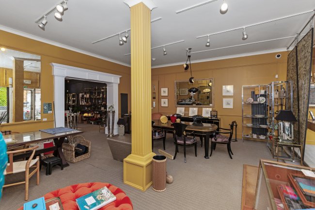 Clifford House, Market Square, Petworth, GU28 0AH 10