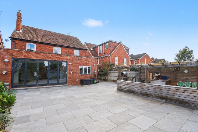 22 Spencers Road, Maidenhead, SL6 6LN 4