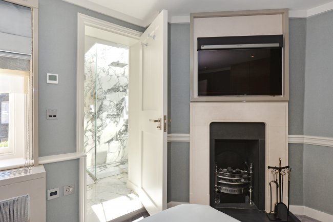 5 Carlisle Street, Soho, London W1D 3BL 1