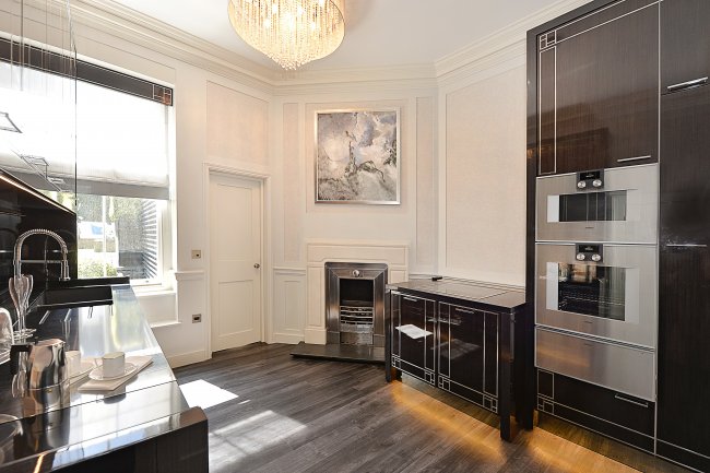 5 Carlisle Street, Soho, London W1D 3BL 1