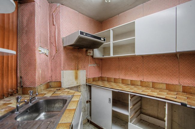Flat E, 96 Gloucester Street, London, SW1V 4ED 8