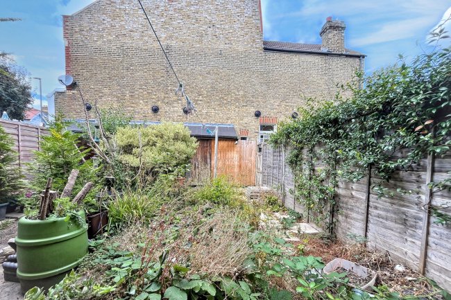 16 Revelstoke Road, Southfields, London, SW18 5PD 6