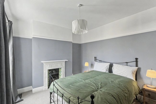 16 Revelstoke Road, Southfields, London, SW18 5PD 6