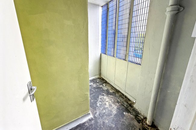 Flat 14 Linden Close, Calne, Wiltshire, SN11 0BB 6