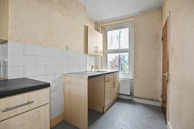 65 Southwell Road, Loughborough Junction, London SE5 9PF 2