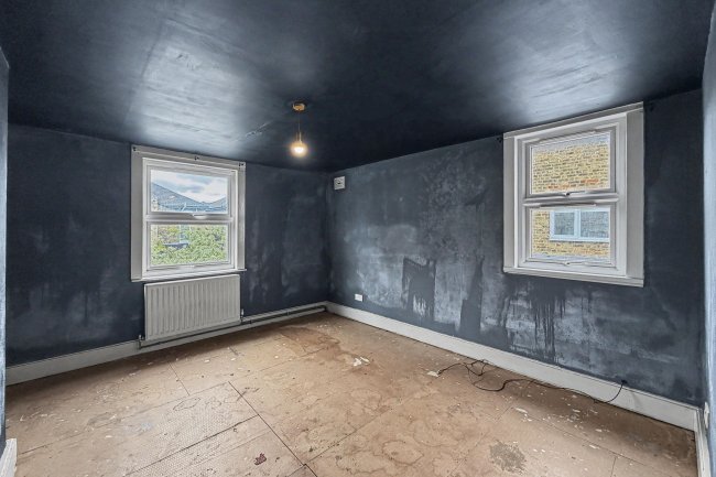 Flat 1, 43 Laitwood Road, Balham, London SW12 9QN 10