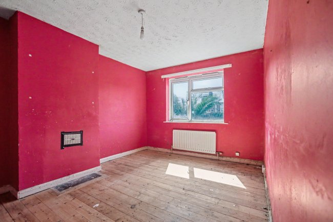 3 Jubilee Crescent, Queenborough, Kent, ME11 5ER 10