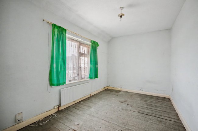 11 South Avenue, Sittingbourne, Kent, ME10 4SR 1