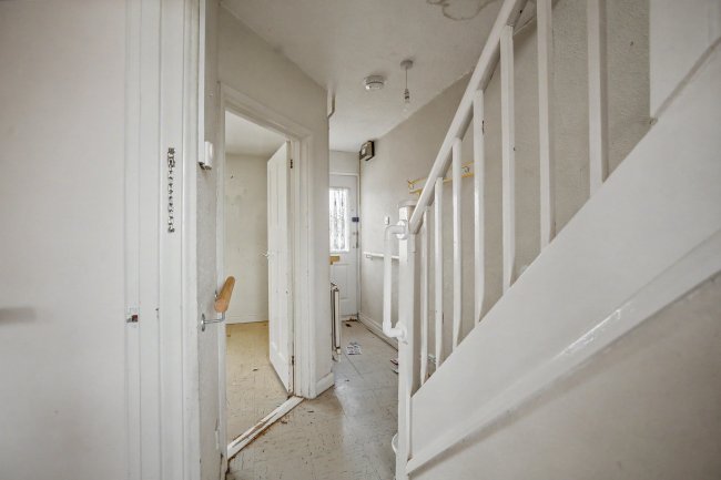 11 South Avenue, Sittingbourne, Kent, ME10 4SR 1