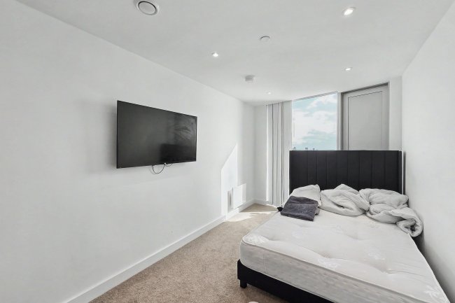 Apartment 1503, Three60 Building, 11 Silvercroft Street, Manchester, M15 4ZQ 8