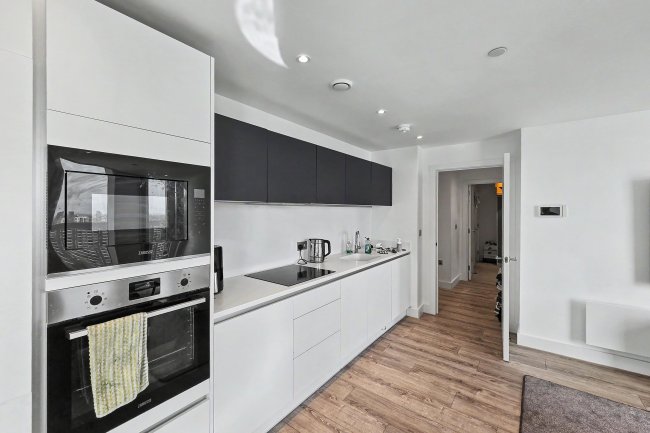 Apartment 1503, Three60 Building, 11 Silvercroft Street, Manchester, M15 4ZQ 8