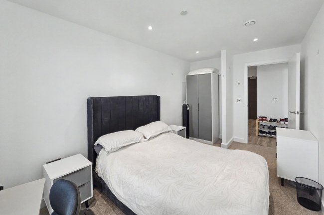 Apartment 2303, Three60 Building, 11 Silvercroft Street, Manchester, M15 4ZR 9