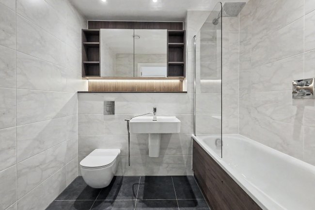 Apartment 2303, Three60 Building, 11 Silvercroft Street, Manchester, M15 4ZR 9