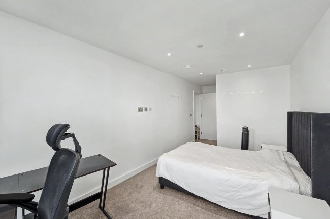 Apartment 2303, Three60 Building, 11 Silvercroft Street, Manchester, M15 4ZR 9