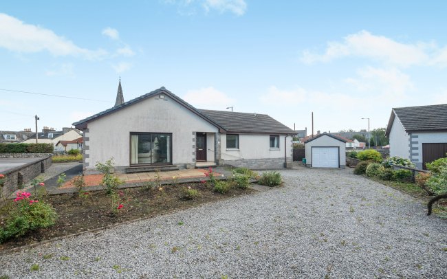1 Craignair Gardens, Dalbeattie DG5 4DF 3