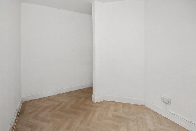 Flat 3, 20 St. Michaels Road, Bedford, Bedfordshire, MK40 2LT 7