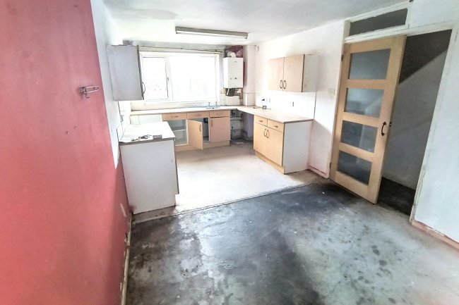 135 Axminster Close, Bransholme, Hull, East Yorkshire, HU7 4SE 6