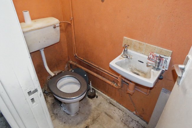 135 Axminster Close, Bransholme, Hull, East Yorkshire, HU7 4SE 8