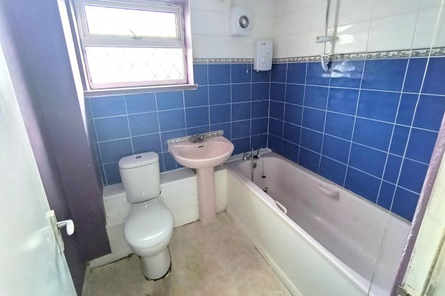 135 Axminster Close, Bransholme, Hull, East Yorkshire, HU7 4SE 6