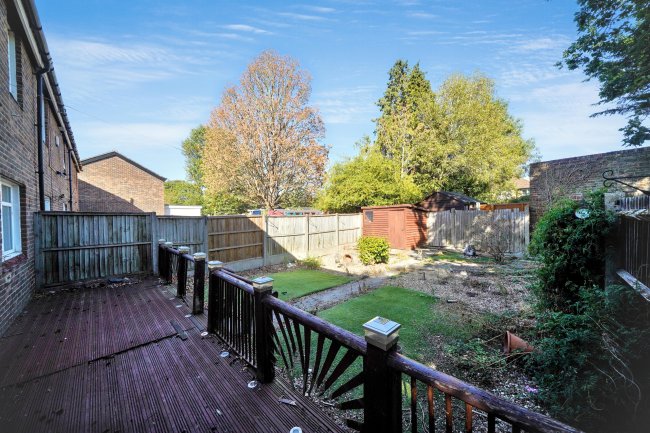40 Charnwood Road, Hillingdon, Uxbridge, Middlesex, UB10 0HD 10