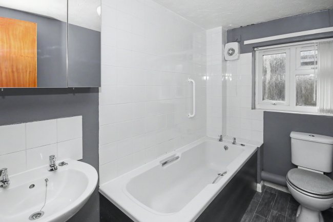 18 Blenheim Way, Watton, Norfolk, IP25 6XS 2