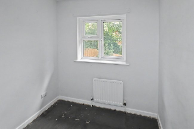 15 High Poplars, Bradford, West Yorkshire, BD2 1NG 3