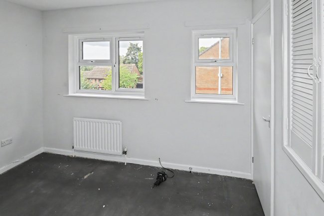 15 High Poplars, Bradford, West Yorkshire, BD2 1NG 3