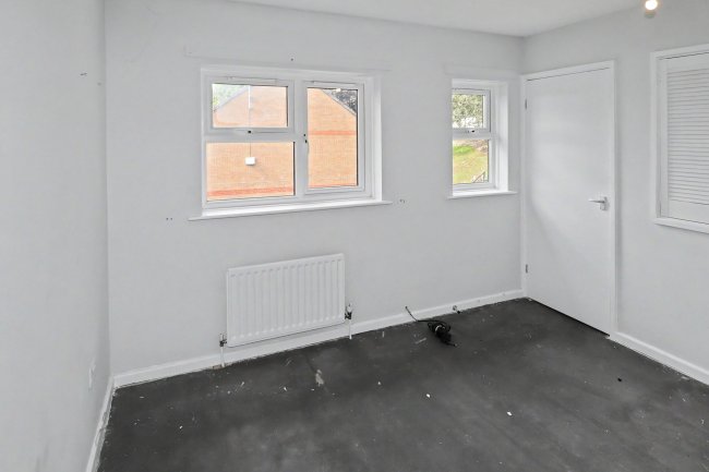 15 High Poplars, Bradford, West Yorkshire, BD2 1NG 3