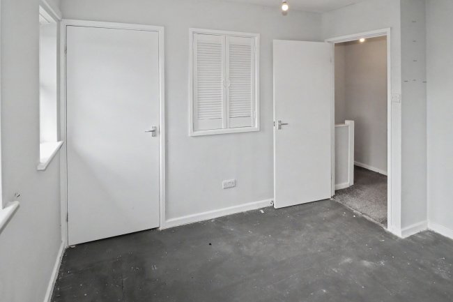 15 High Poplars, Bradford, West Yorkshire, BD2 1NG 3