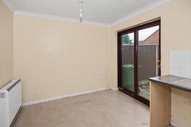 25 Alma Chase, Terrington St Clement, King's Lynn, Norfolk, PE34 4LJ 7