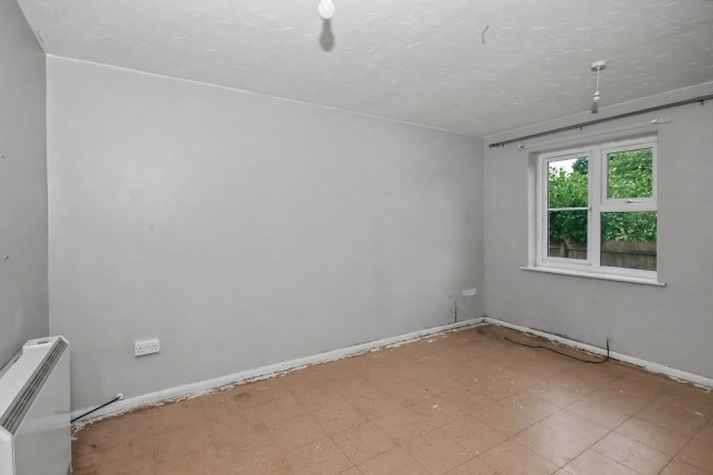 25 Alma Chase, Terrington St Clement, King's Lynn, Norfolk, PE34 4LJ 7