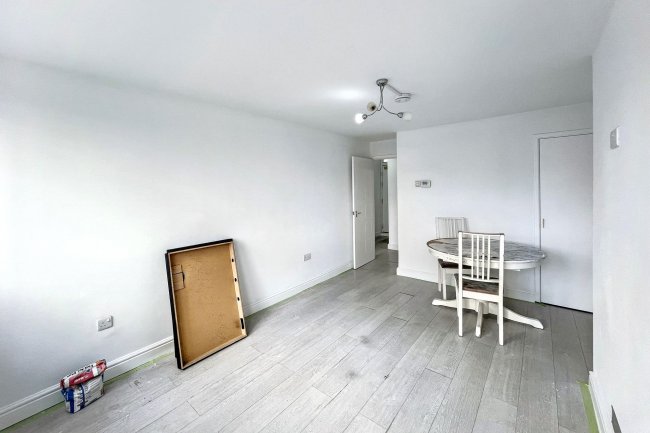 Flat 5, Dartmouth House, Elmwood Road, Croydon, CR0 2SL 6