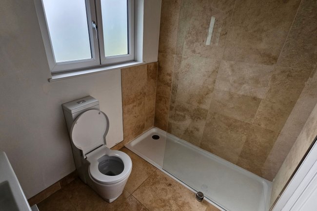 2 Main Road, Watnall, Nottingham, NG16 1HT 8