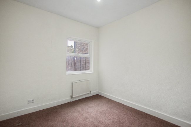 15 The Avenue, Tottenham, London, N17 6TB 2