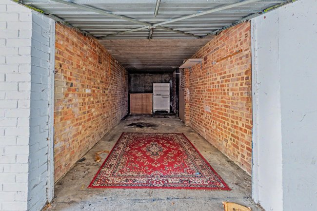 Flat 3, 10 Warren Road, Guildford, GU1 3NR 6