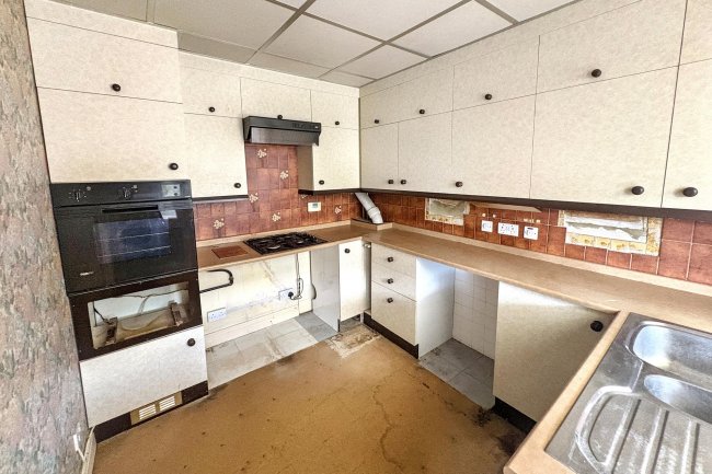 35 Rectory Road, Shoreham-By-Sea BN43 6EB 4
