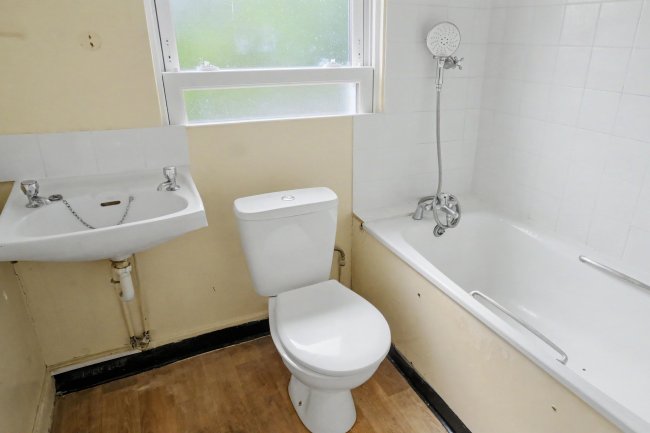 135c Coningham Road, Shepherd's Bush, London W12 8BU 94