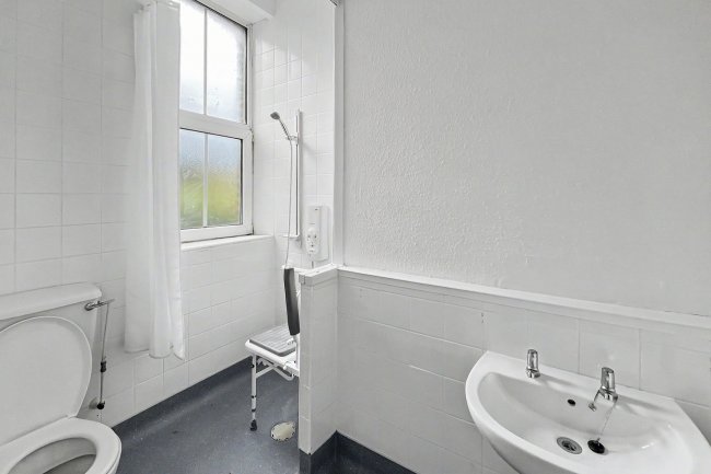 15 Arnold Road, Tooting, London, SW17 9HU 7